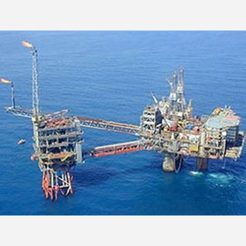 Türkiye, Kıbrıs Açıklarında Petrol Arayacak Firmaları Uyardı
