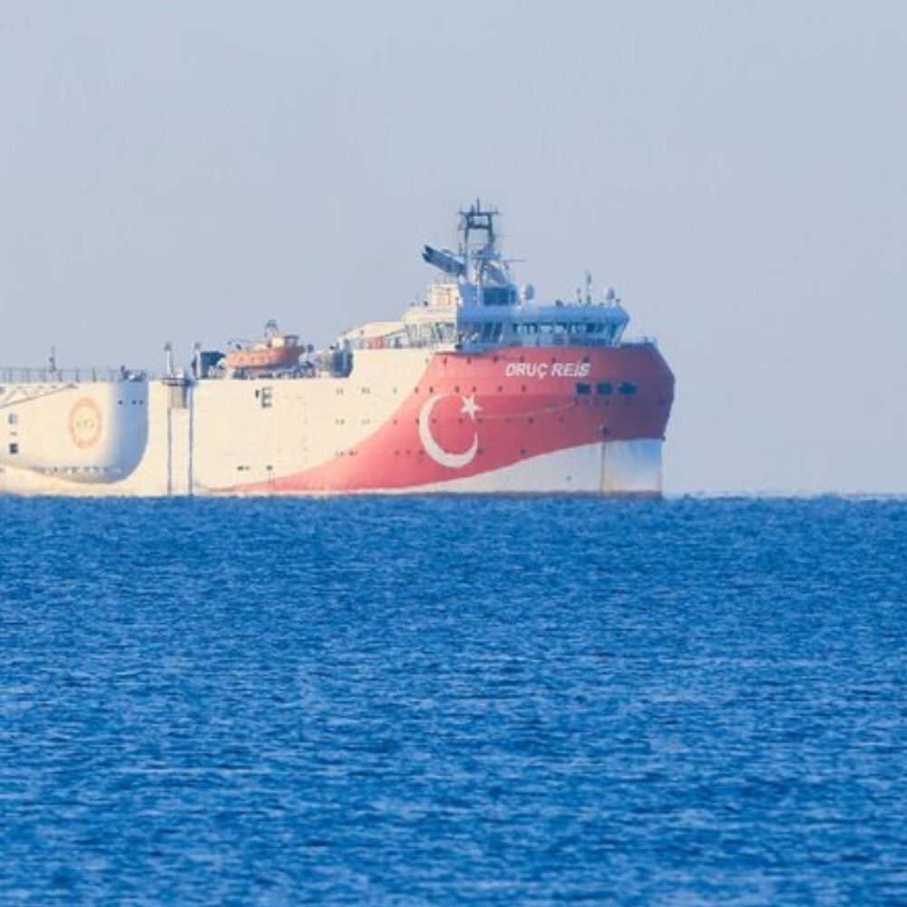 Oruç Reis’in Doğu Akdeniz’deki çalışma süresi 27 Ekim’e kadar uzatıldı