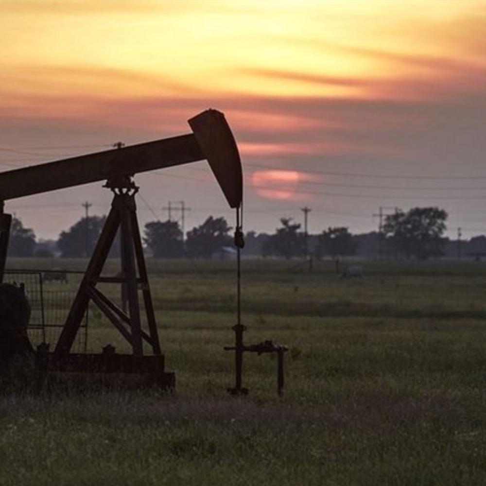 Brent petrolün varili 43,81 dolar