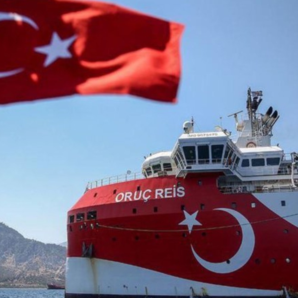Oruç Reis sismik araştırma gemisi Antalya Limanı’na döndü