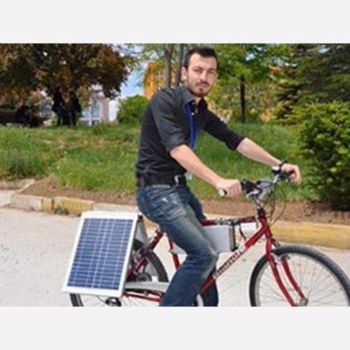 Güneş enerjisiyle çalışan bisiklet yaptı