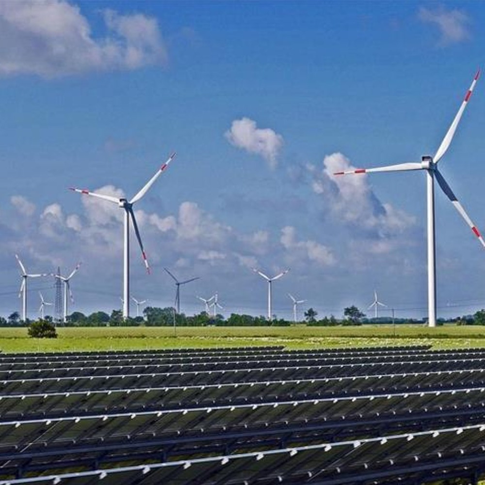 Enerjide yeni yasal düzenlemelerle yatırım süreçleri 1,5 yıla düşecek